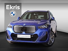BMW iX1 - eDrive20 | M Sportpakket Pro | Panorama Dak | Stoelverwarming | Achteruitrijcamera