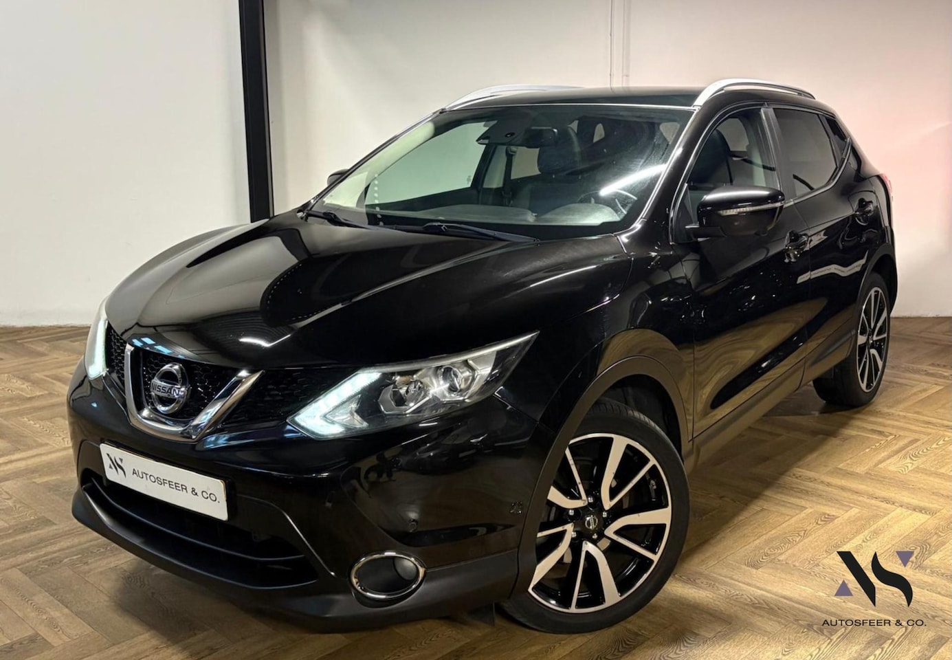 Nissan Qashqai - 1.2 Tekna CAM LEER KEYLESS - AutoWereld.nl