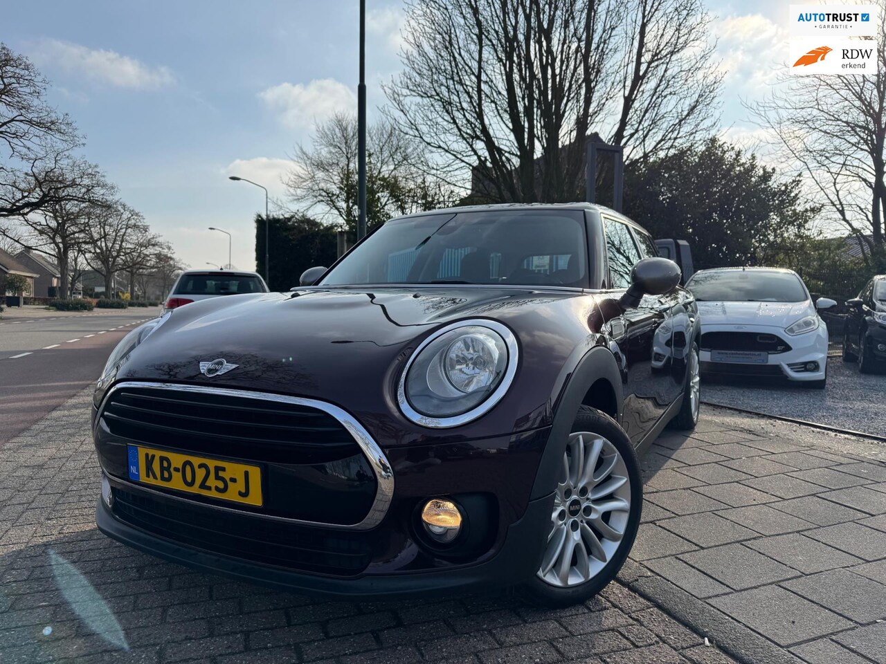 MINI Clubman - Mini 1.5 Cooper A-C Elek Pakket Navi Trekhaak - AutoWereld.nl