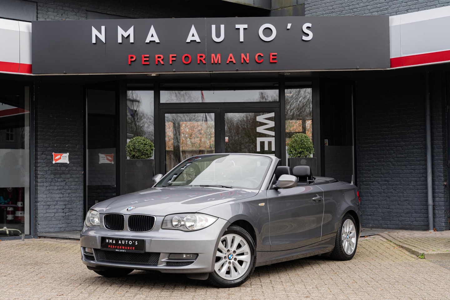 BMW 1-serie Cabrio - 118i High Executive NETTE AUTO / ONDERHOUDEN / AUTOMAAT / - AutoWereld.nl