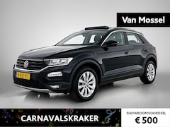 Volkswagen T-Roc - 1.5 TSI Style Business 150PK| Origineel Nederlands | 1e Eigenaar | Panoramadak | Navigatie