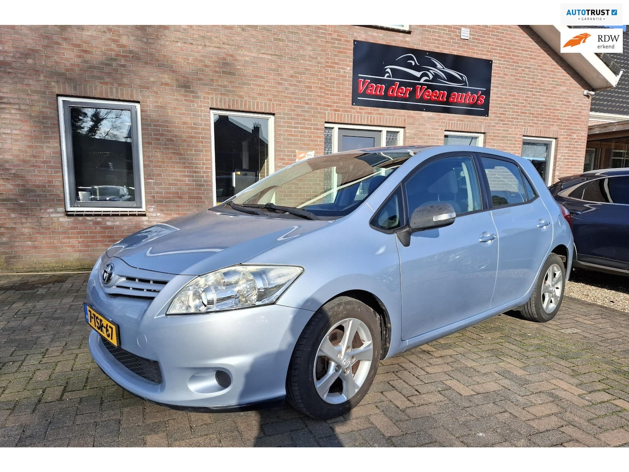 Toyota Auris - 1.3 Aspiration. Goed onderhouden, 2de eigenaar. Nwe APK + koppeling. O.a. airco, centraal, - AutoWereld.nl