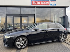 Mercedes-Benz A-klasse - 180 136PK AMG AUTOMAAT WIDESCREEN/APPCARP./SFEER/ NAVI/P-CAM/KEYLESS/S&S/LED/MEDIA/2xPDC.