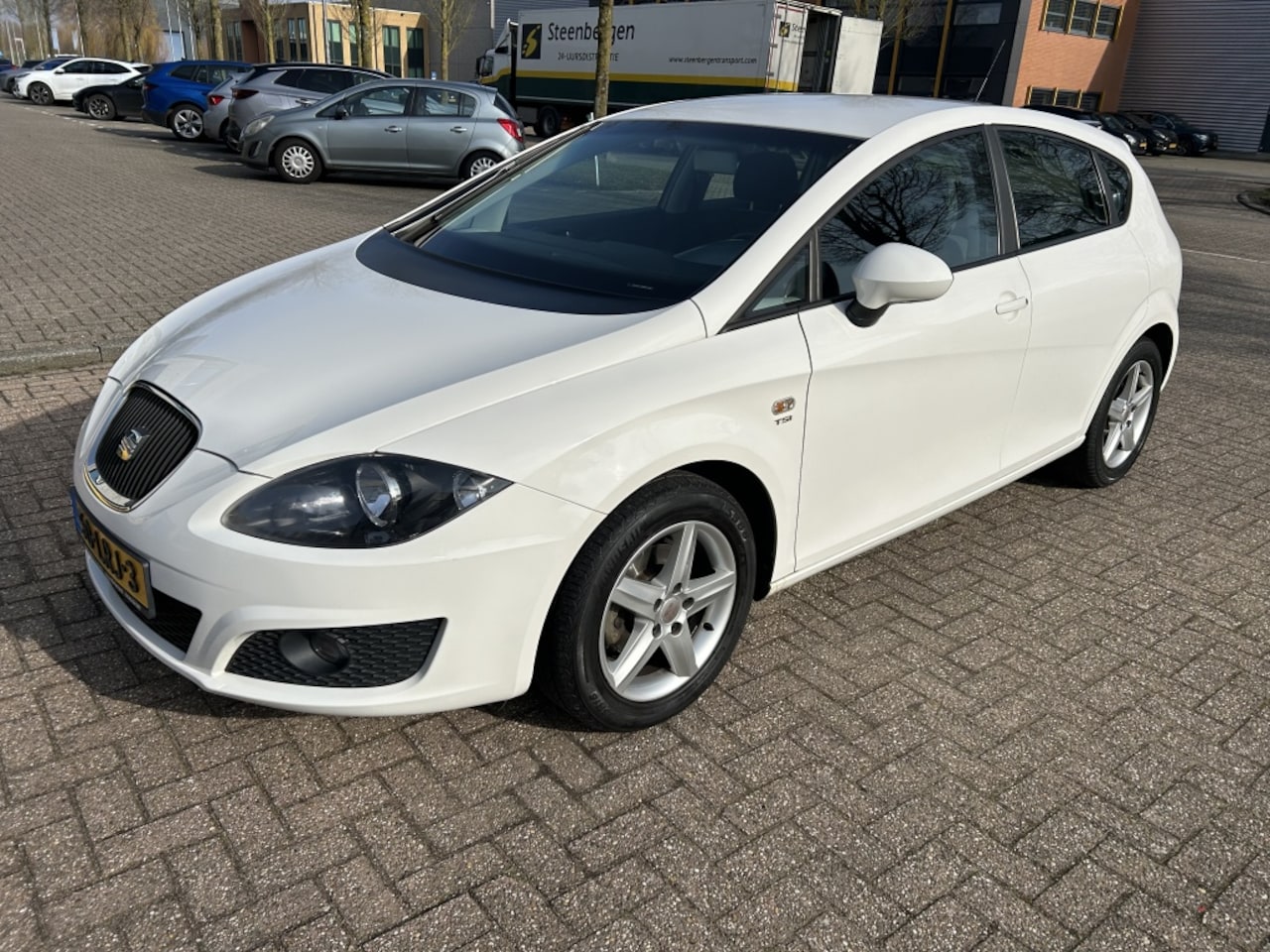 SEAT Leon - 1.2 TSI Style 105PK 1e EIG CLIMA CRUISE NAP! - AutoWereld.nl