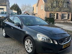 Volvo S60 - 1.6 T3 Kinetic NIEUWSTAAT