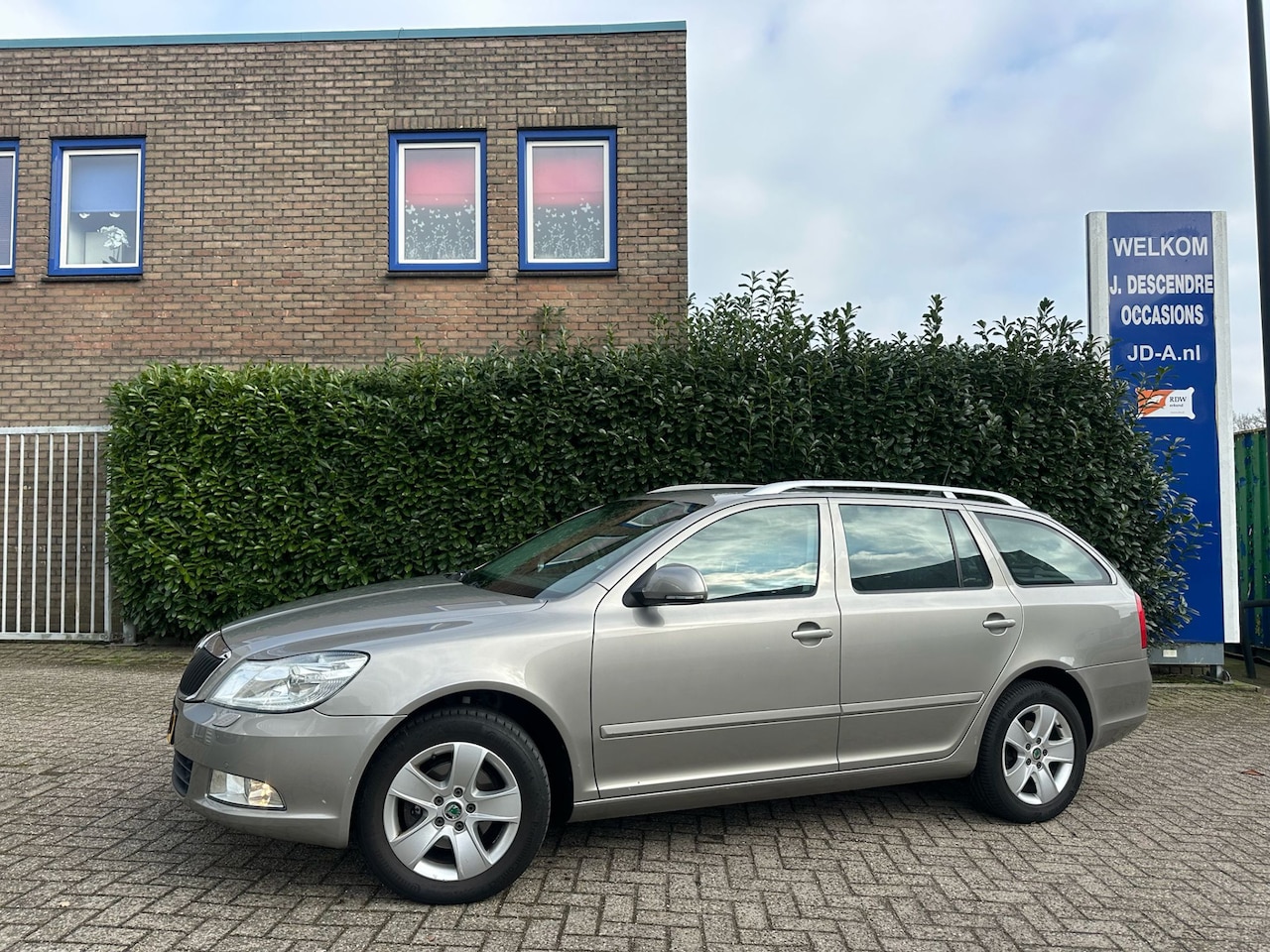 Skoda Octavia Combi - 1.4 TSI Elegance Climate C, Cruise C, Lmv, Pdc!!!! - AutoWereld.nl
