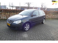 Volkswagen Polo - 1.4-16V Optive 5 Deurs Airco Apk 6-11-2026