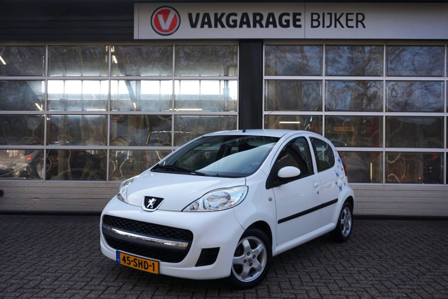 Peugeot 107 - 1.0-12V XS Airco met nieuwe Apk! - AutoWereld.nl