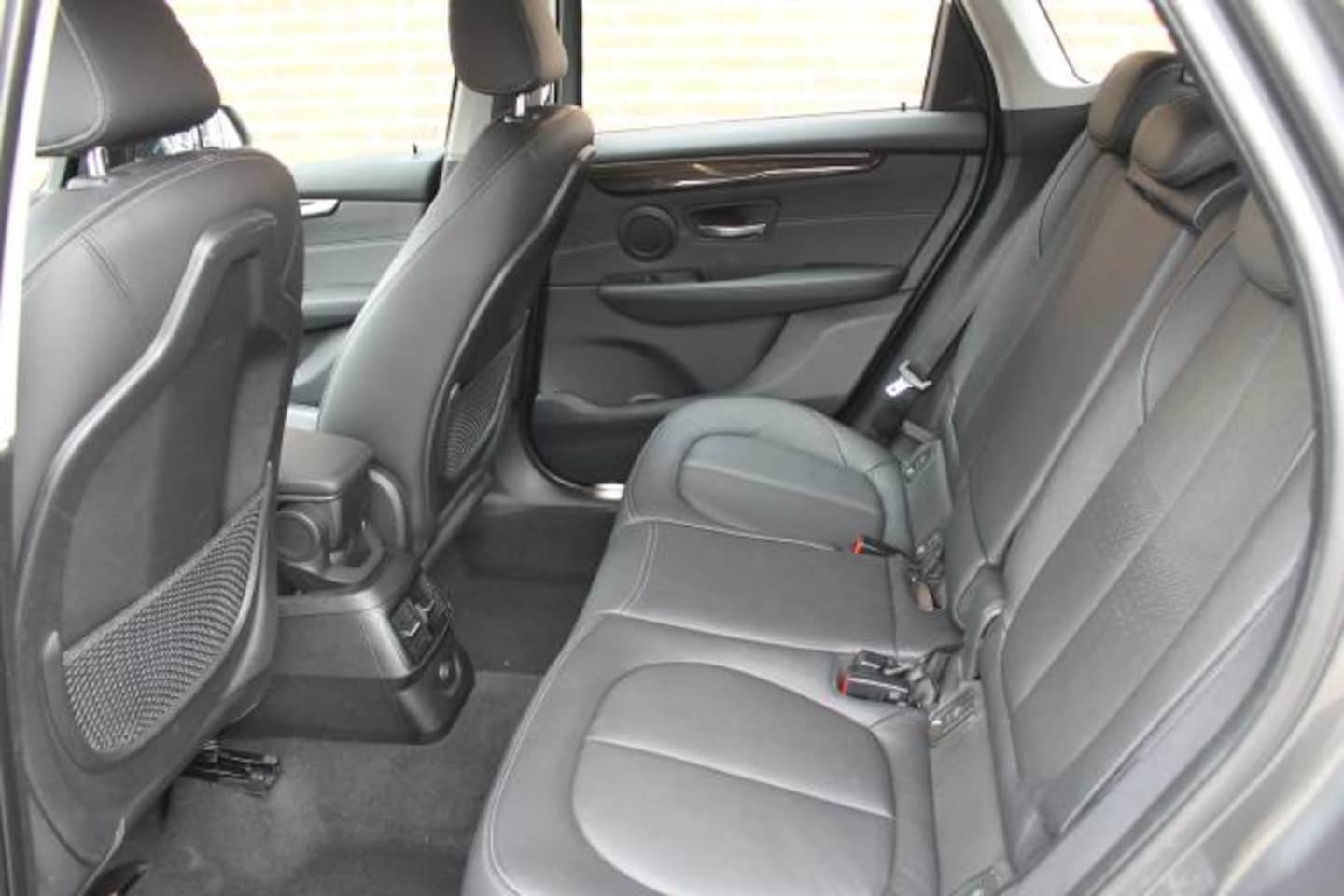 BMW 2-serie Active Tourer - Tour (f45). 1.5 218I Luxury, leder, Afn.trekhaak,, Navi, Keyless