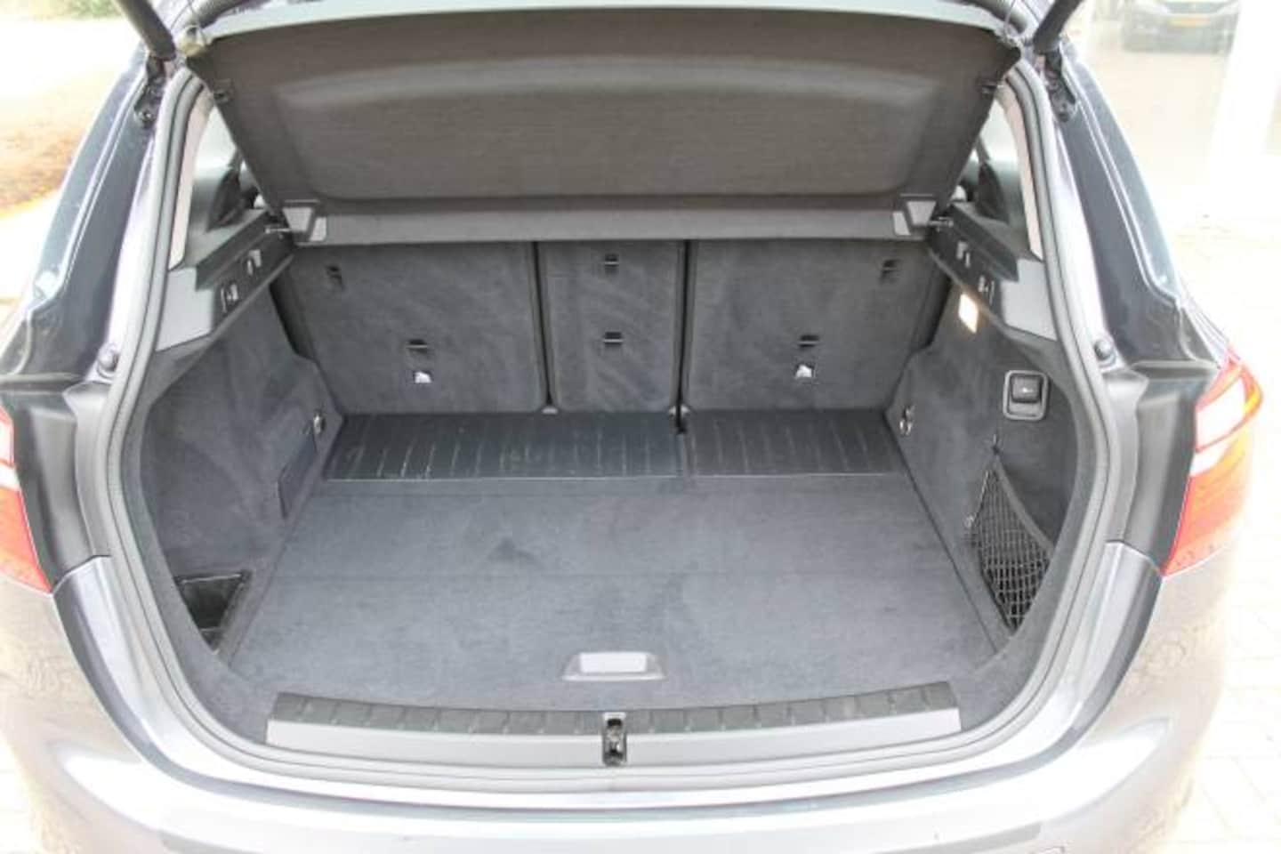 BMW 2-serie Active Tourer - Tour (f45). 1.5 218I Luxury, leder, Afn.trekhaak,, Navi, Keyless