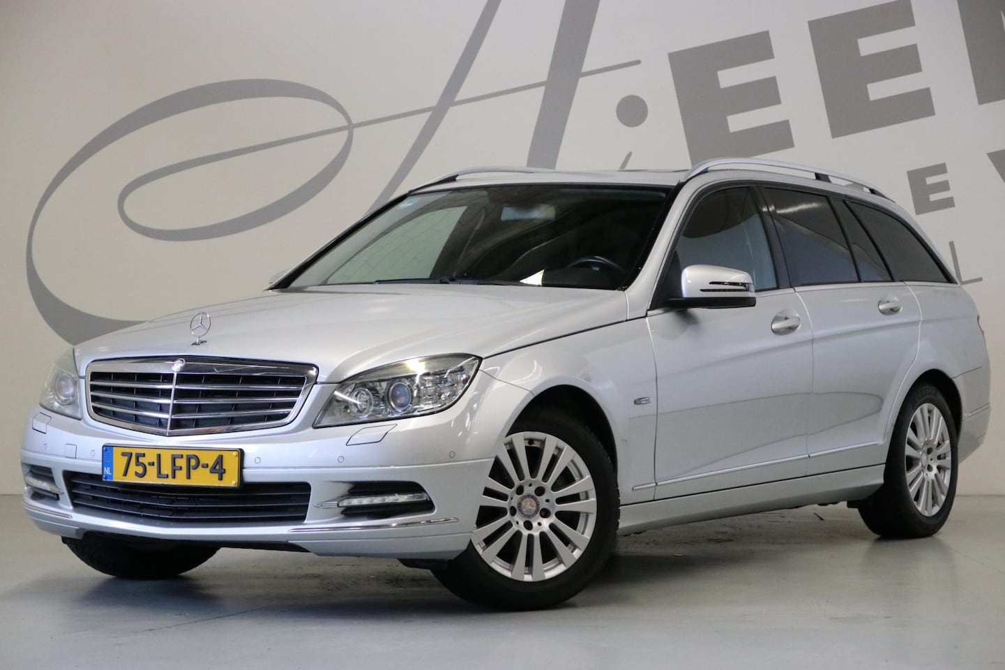 Mercedes-Benz C-klasse Estate - 180 K NAP/Schuifdak/Origineel Nederlands - AutoWereld.nl