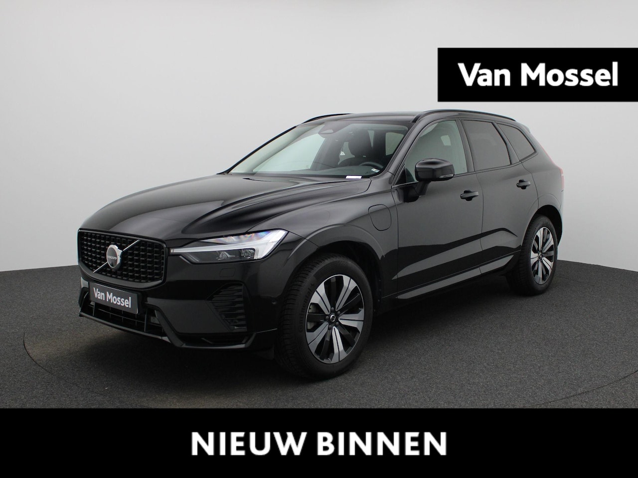 Volvo XC60 - T6 PHEV AWD Plus Black Edition Aut. | PANO-SCHUIFDAK | STOEL-STUURWIELVERWARMING | HARMAN/ - AutoWereld.nl