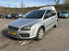 Ford Focus - 1.6-16V Champion