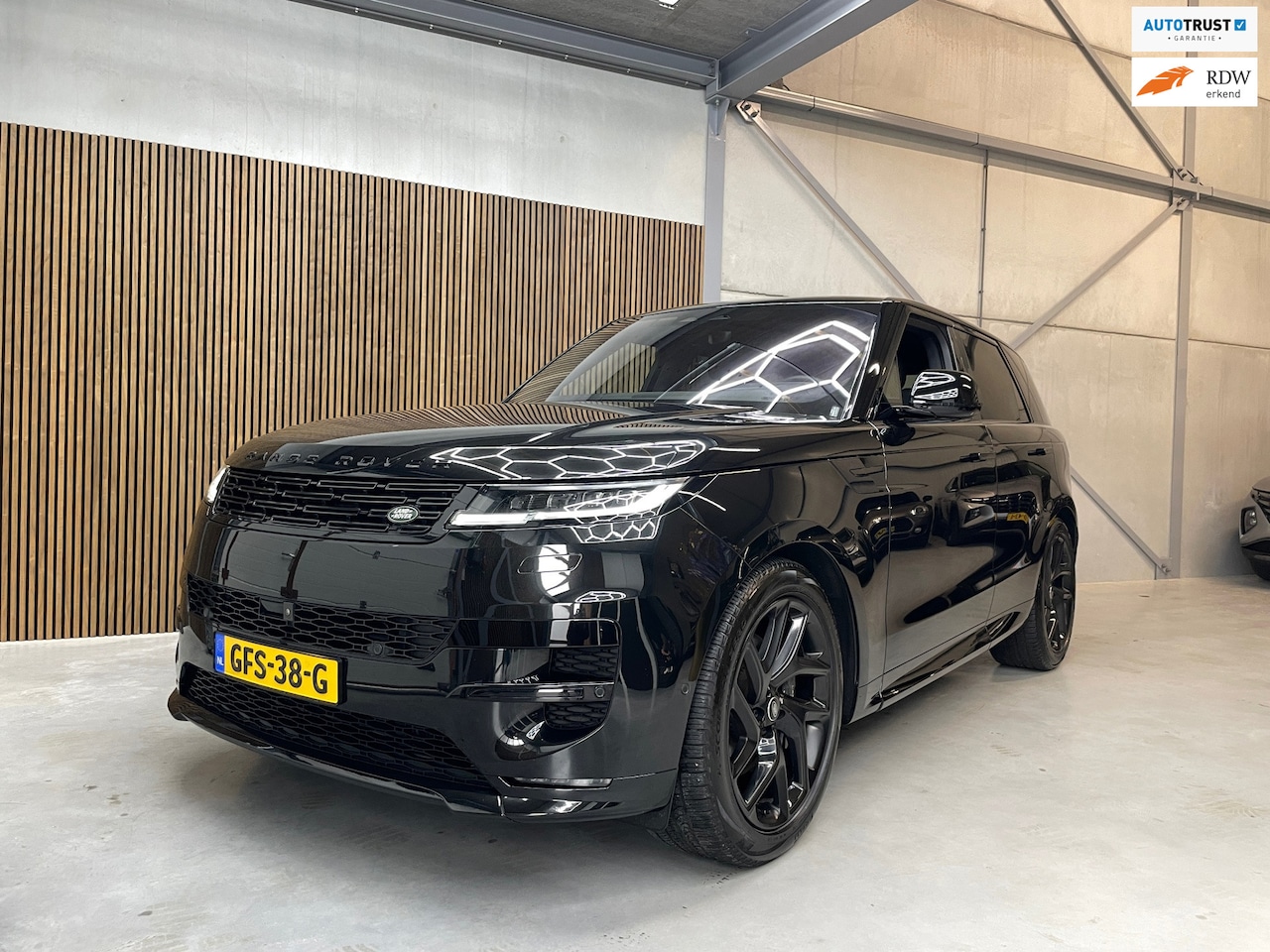 Land Rover Range Rover Sport - 3.0 D300 Dynamic SE - AutoWereld.nl
