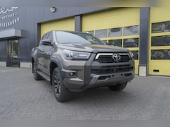 Toyota HiLux - 2.8 D-4D Double Cab Hybrid Invincible JBL Camera