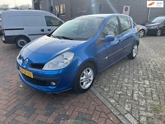 Renault Clio - 1.6-16V Dynamique Luxe AUTOMAAT 188 DKM NAP