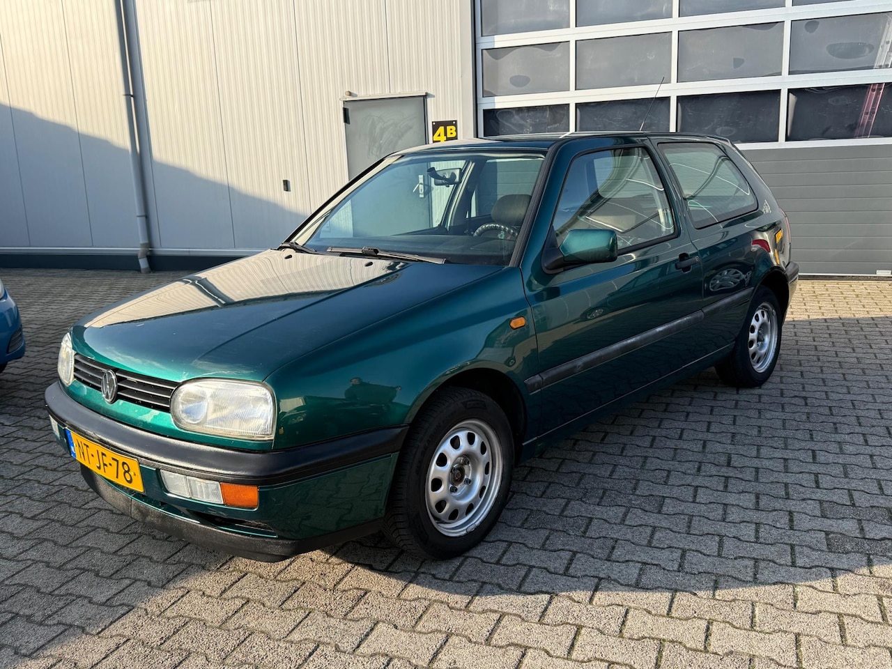 Volkswagen Golf - 1.8 Automaat 1996 Rolling Stones APK 2027 - AutoWereld.nl