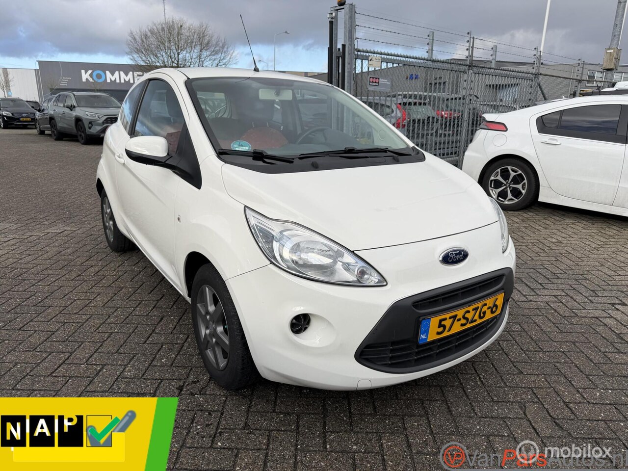 Ford Ka - 1.2 Cool & Sound start/stop,Airco,2de eigenaar! - AutoWereld.nl