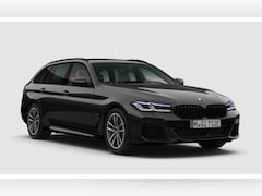 BMW 5-serie Touring - 530e xDrive | M-Sport | Pano | Trekhaak | Laser | Harman Kardon | Memory | Driving Ass. Pr