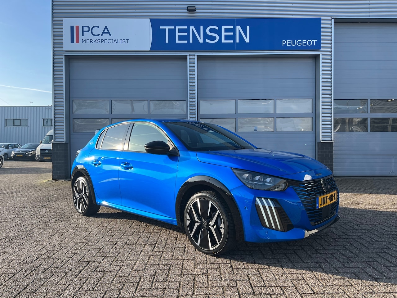 Peugeot 208 - Hybrid 145 e-DCS6 GT | Half leer | Navigatie | Adaptieve Cruise control | 360 Camera| Keyl - AutoWereld.nl