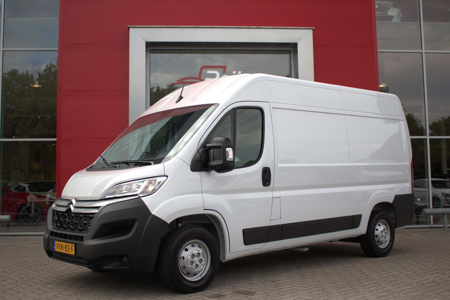 Citroën Jumper - 2.2 BlueHDi 120PK L2H2 3.0t | APPLE CARPLAY/ANDROID AUTO | CRUISE | AIRCO | TREKHAAK| - AutoWereld.nl