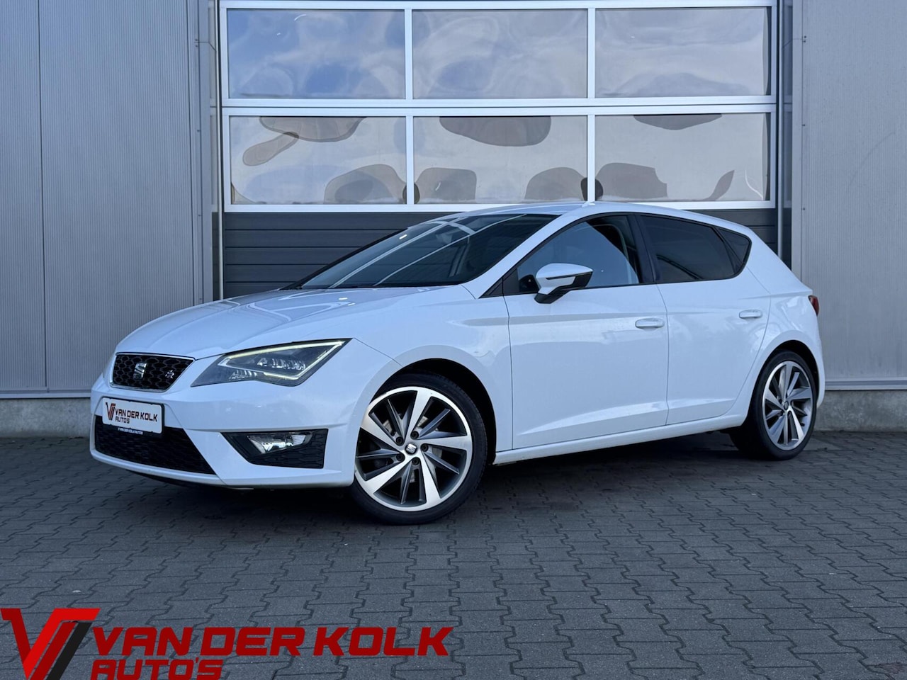 SEAT Leon - 1.5 TSI FR | Half leder | Climate | Cruise | Navigatie - AutoWereld.nl