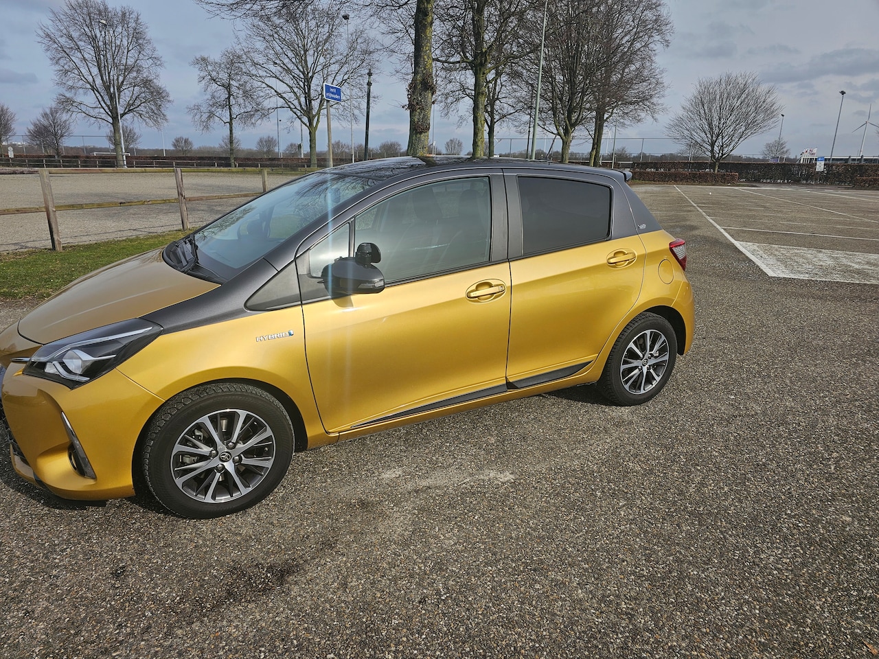 Toyota Yaris - 1.5 Hybrid Y20 Exclusive Edition - AutoWereld.nl