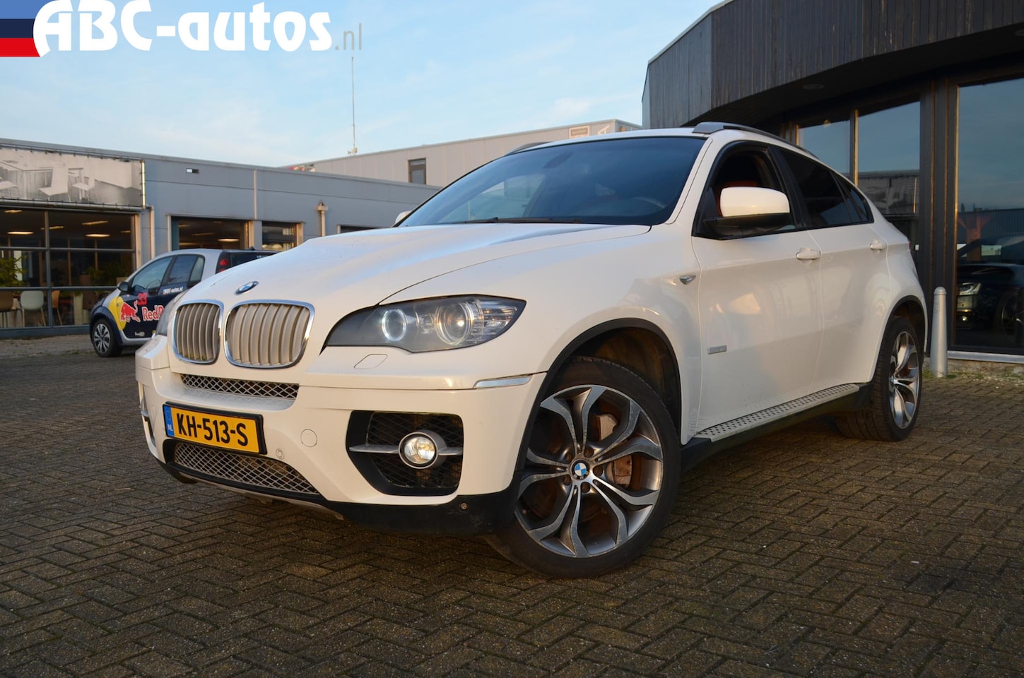 BMW X6 - 5.0i Hybride Full options! / 73dkm - AutoWereld.nl