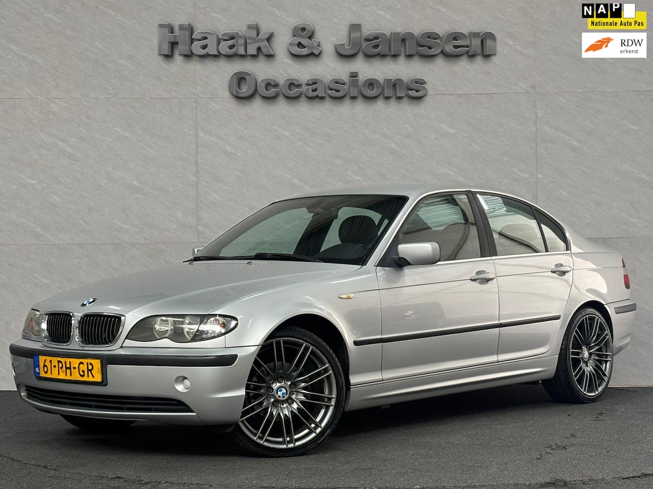 BMW 3-serie - 316i Edition - Cruisecontrol - Stoelverwarming - Automaat - AutoWereld.nl