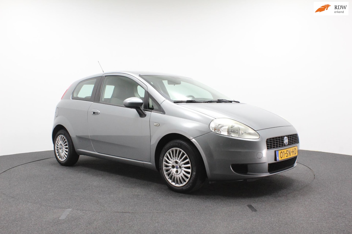 Fiat Grande Punto - 1.2 Dynamic | Airco | Elektrische ramen | Nieuwe APK - AutoWereld.nl