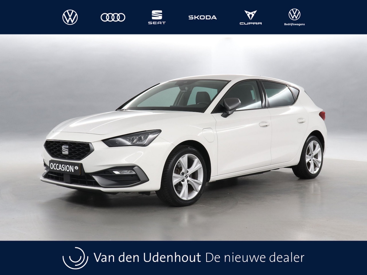 SEAT Leon - 1.4 TSI 204pk eHybrid PHEV FR DSG / Navigatie / Stoel+Stuurverwarming / Parkeersensoren - AutoWereld.nl