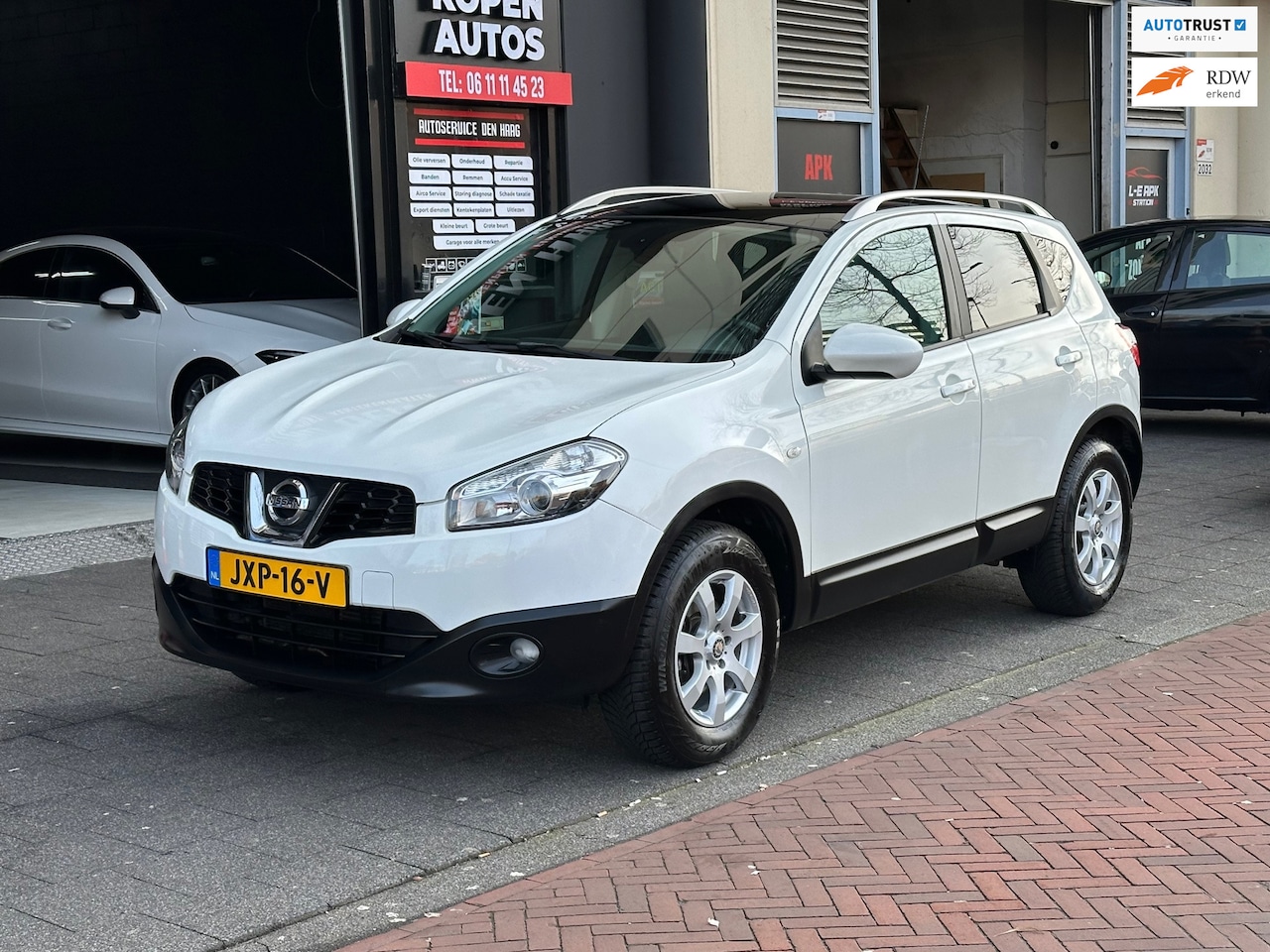 Nissan Qashqai - 2.0 Connect Edition Automaat Navi Camera Pano - AutoWereld.nl