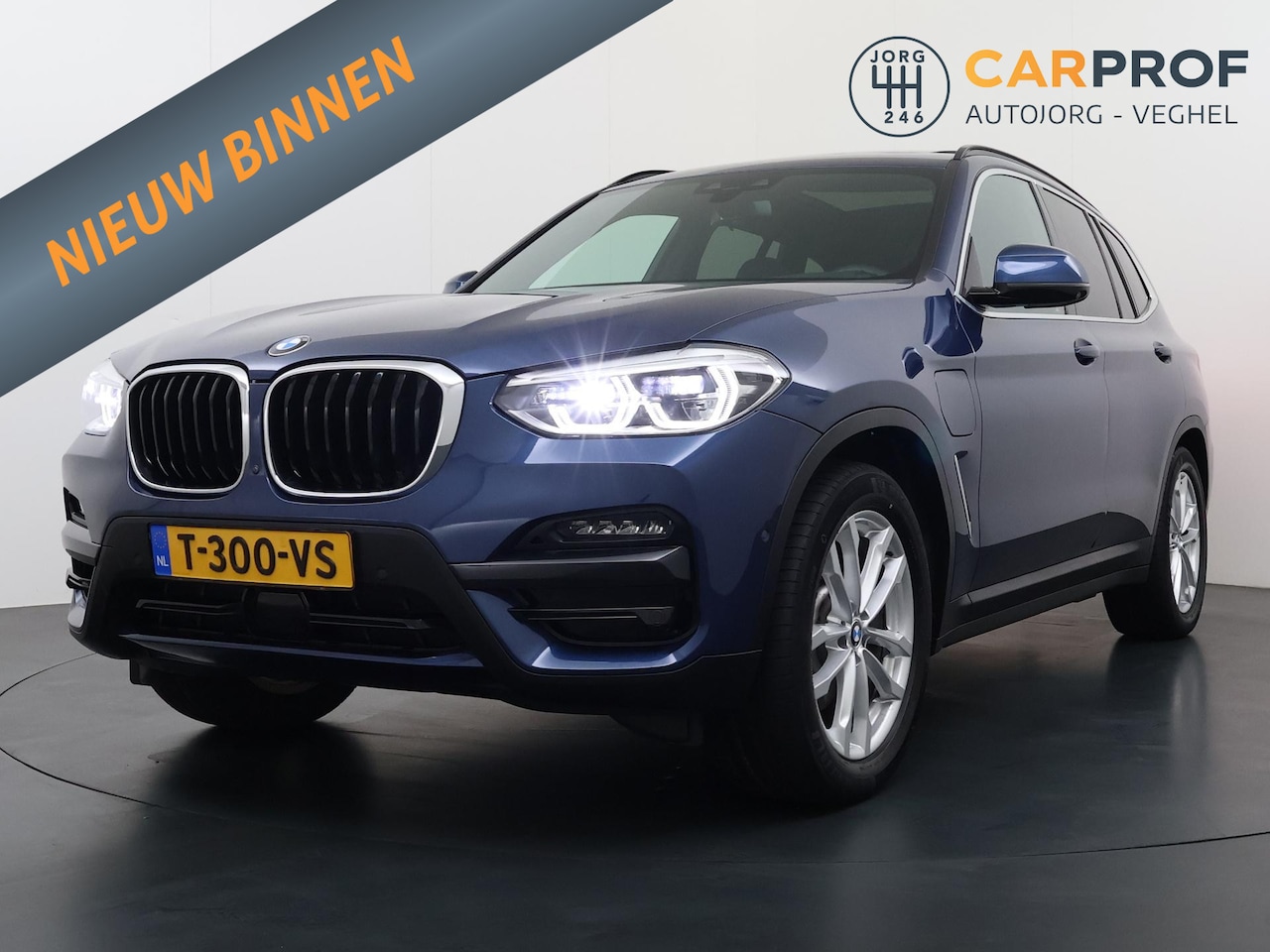 BMW X3 - xDrive30e High Executive M Sport interieur | Panoramadak | Trekhaak | Camera | Harman Kar - AutoWereld.nl