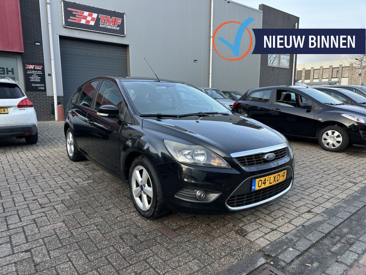 Ford Focus - 1.6 Ghia Airco Nw APK NAP Goed Onderhouden! - AutoWereld.nl