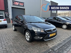 Ford Focus - 1.6 Ghia Airco Nw APK NAP Goed Onderhouden
