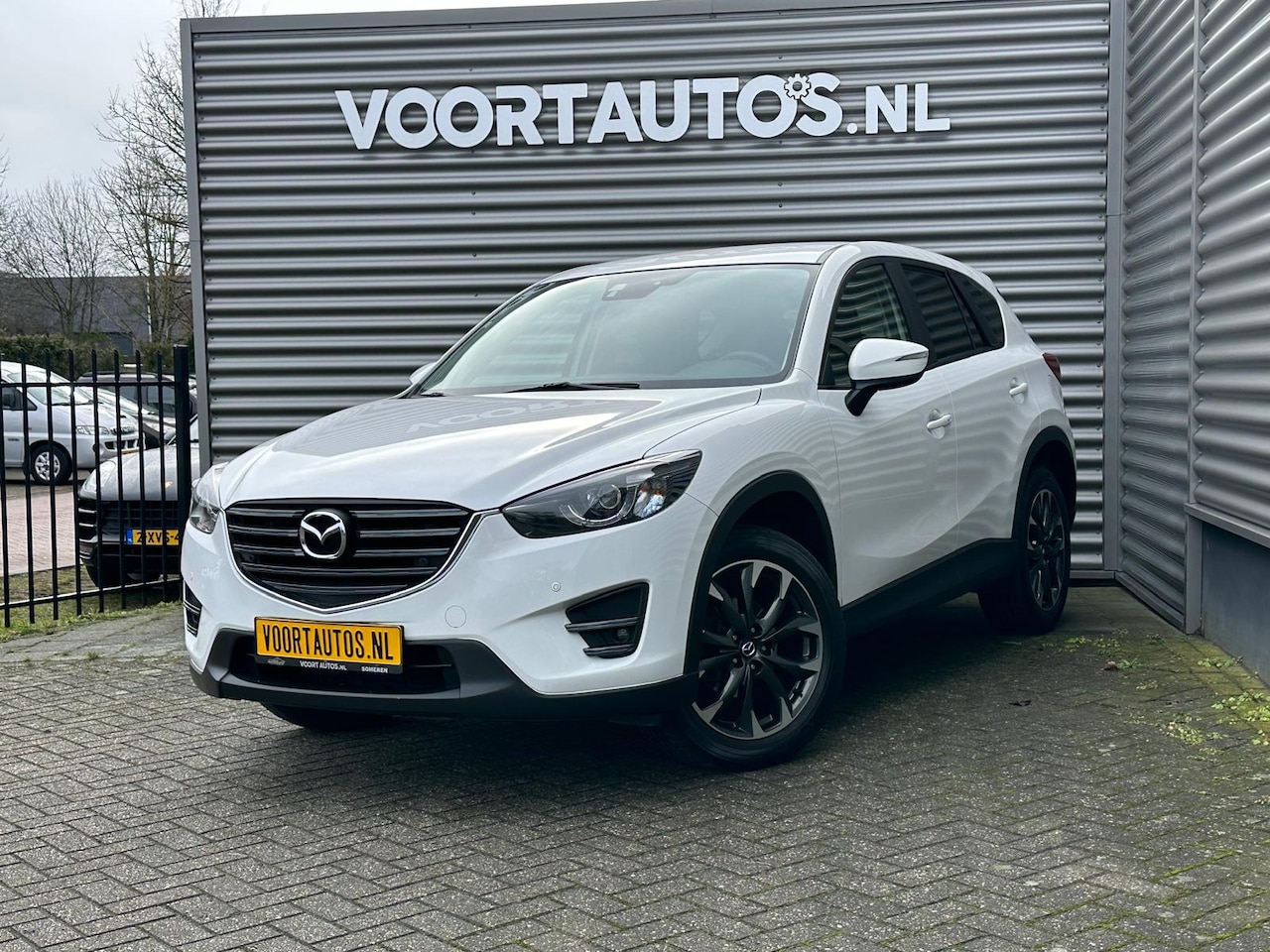 Mazda CX-5 - 2.0 SkyActiv-G 165 Skylease 2WD NAKAMA | NAVI | CAMERA | DODEHOEKSENSOR | PDC | LMV | STOE - AutoWereld.nl