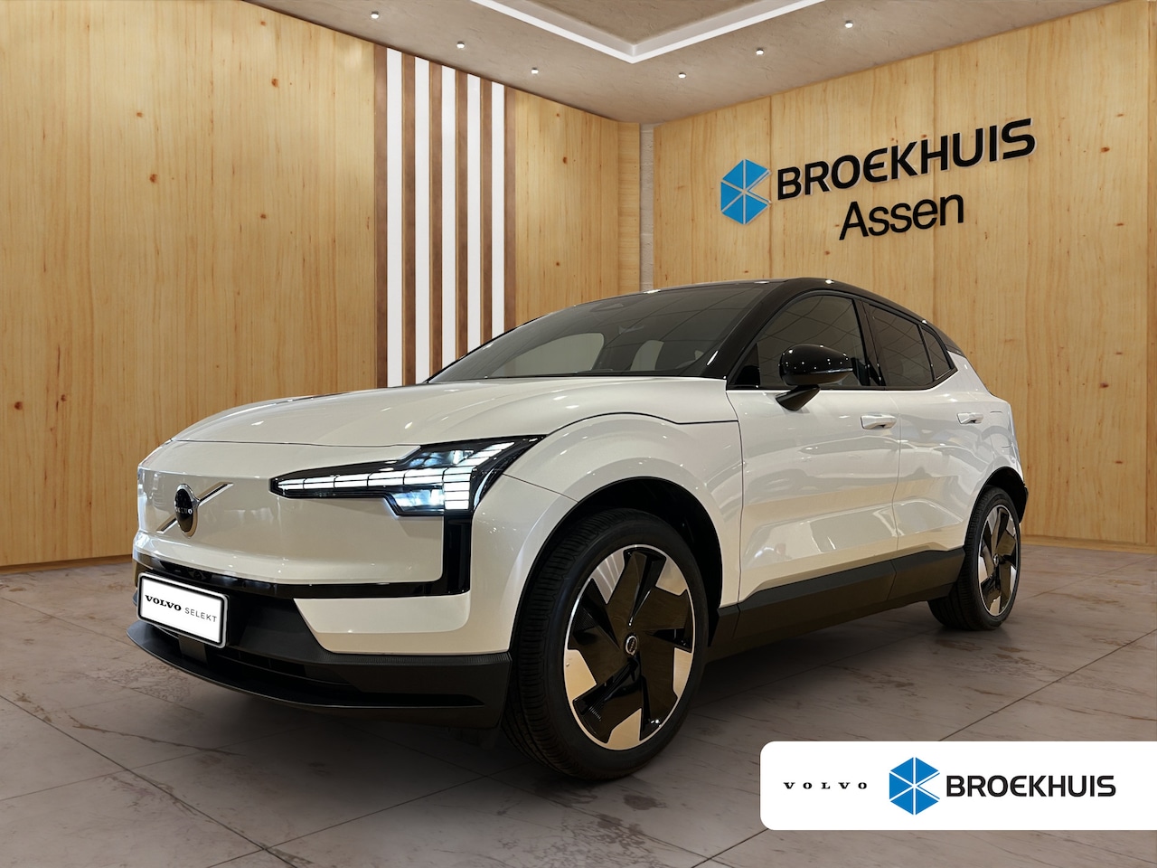 Volvo EX30 - Single Motor Extended Range Plus 69 kWh | Achteruitrijcamera | Dodehoekdetectie met correc - AutoWereld.nl