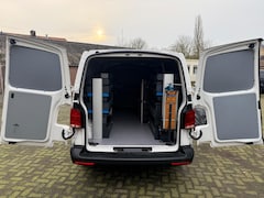 Volkswagen Transporter - 2.0 TDI T6.1 L2H1 DSG 150PK navi camera Sortimo inrichting