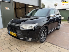 Mitsubishi Outlander - 2.0 PHEV Instyle X-Line Leder Navi S-Dak