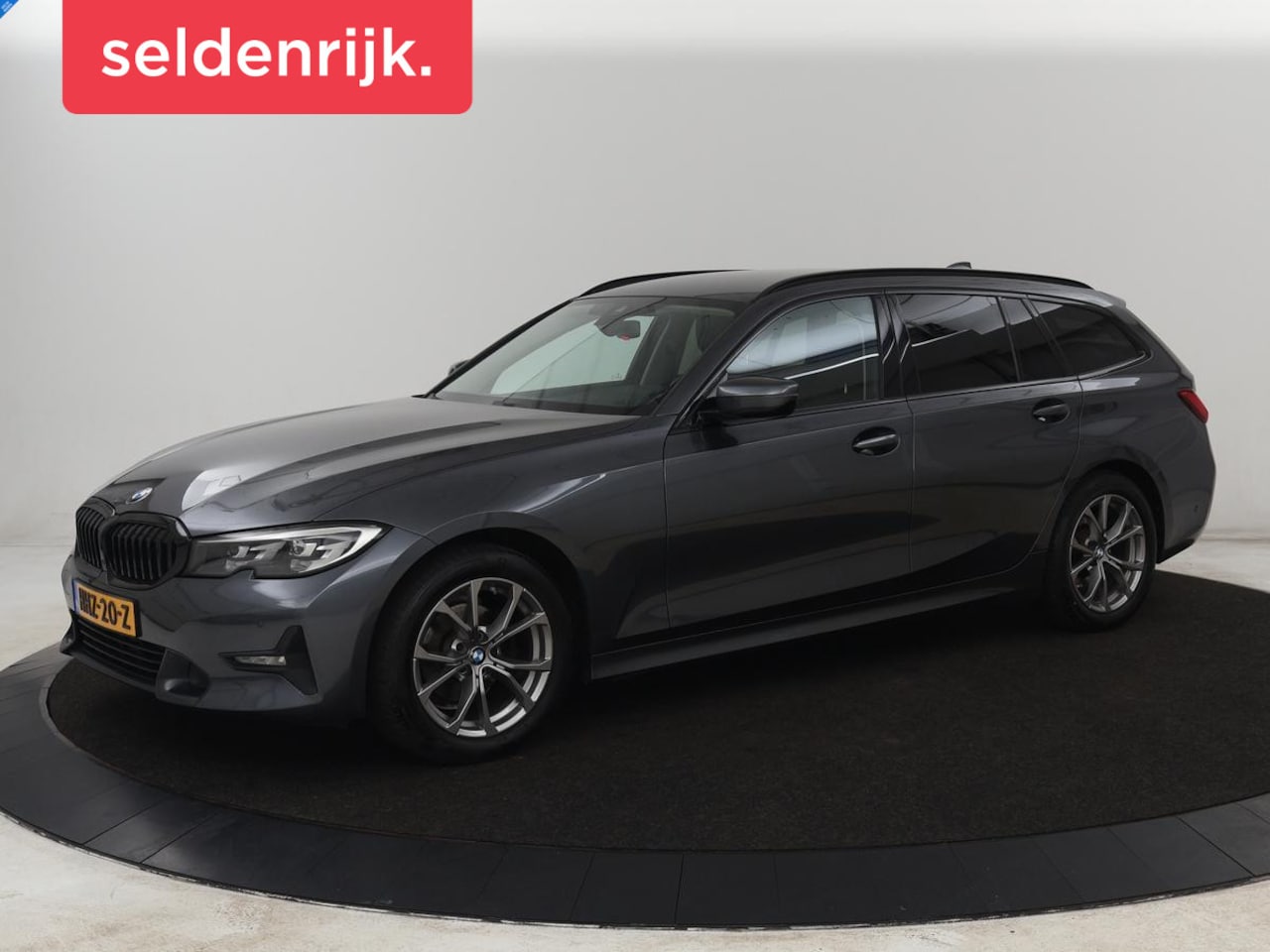 BMW 3-serie Touring - 318d Sport Line | Stoelverwarming | Sportstoelen | Carplay | Live Cockpit | Half leder | N - AutoWereld.nl