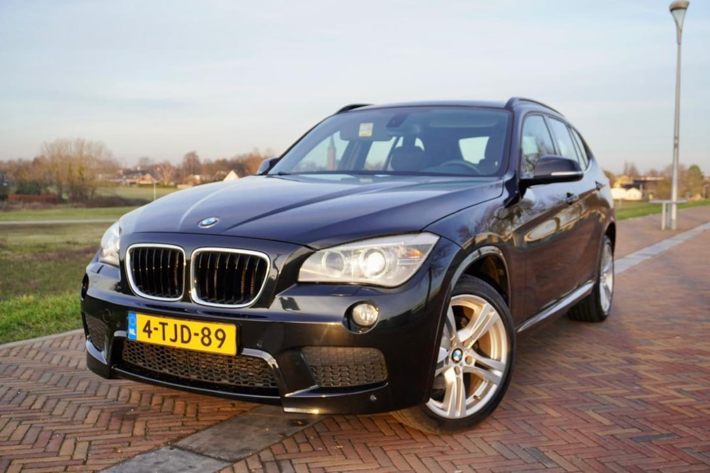 BMW X1 - sDrive20i High Executive SDrive20i High Executive - AutoWereld.nl