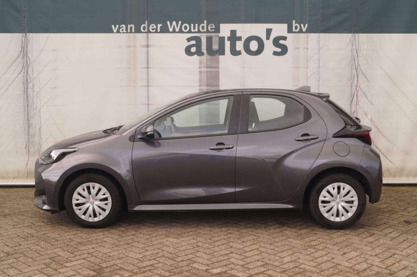 Toyota Yaris - 1.5 VVT-i 125pk Active -AIRCO-CRUISE-CAM- - AutoWereld.nl