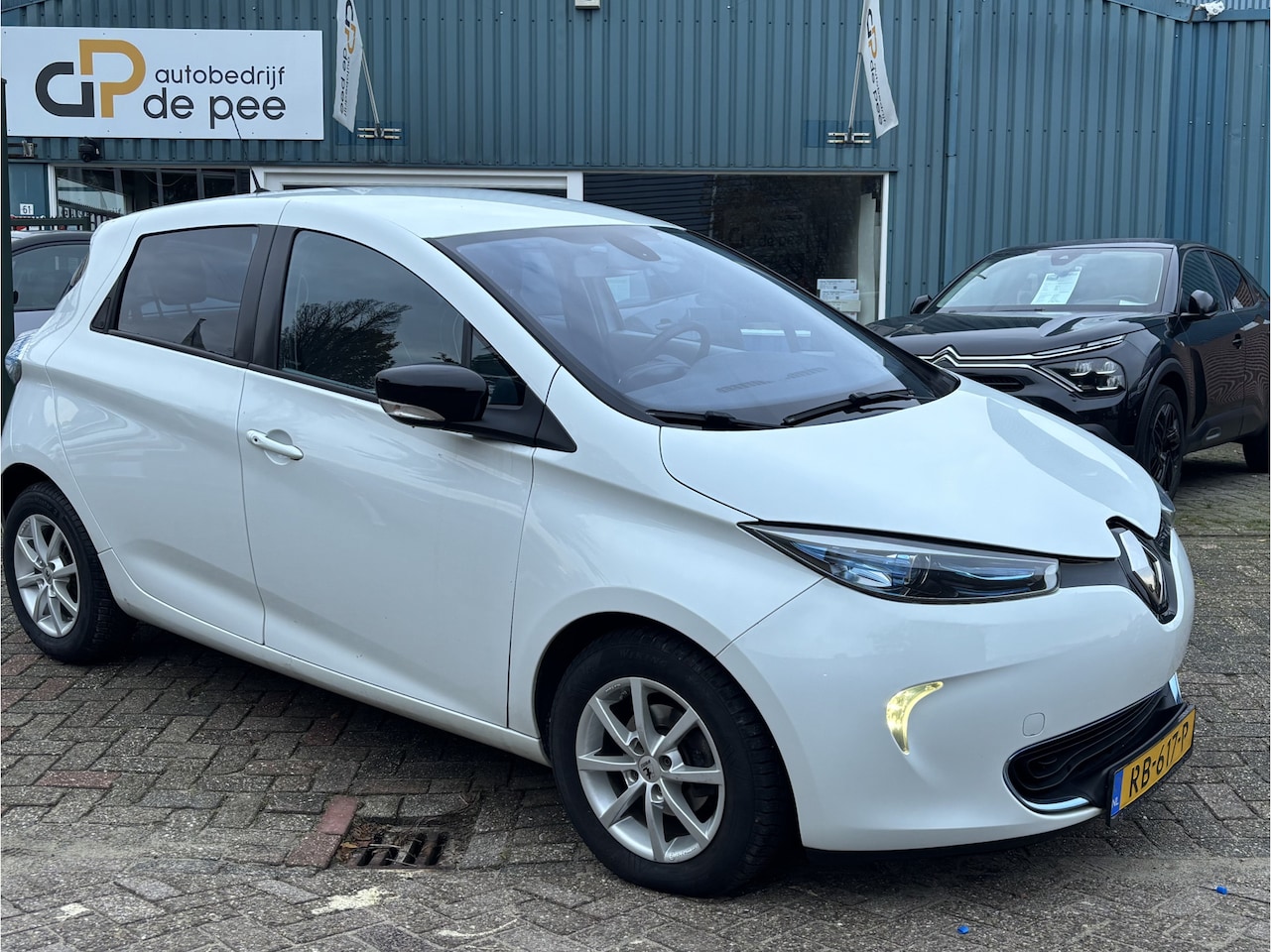 Renault Zoe - Q210 Zen Quickcharge 22 kWh GARANTIE/INCL.ACCU/LM.VELGEN/CLIMA/CRUISE/EL.RAMEN/BLUETOOTH r - AutoWereld.nl