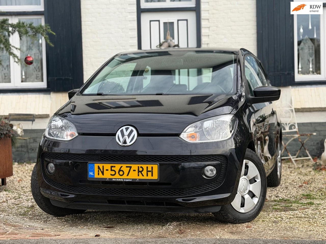 Volkswagen Up! - 1.0 high up!|Stoelverwarming|Airco|Elek-ramen|Nette auto! - AutoWereld.nl