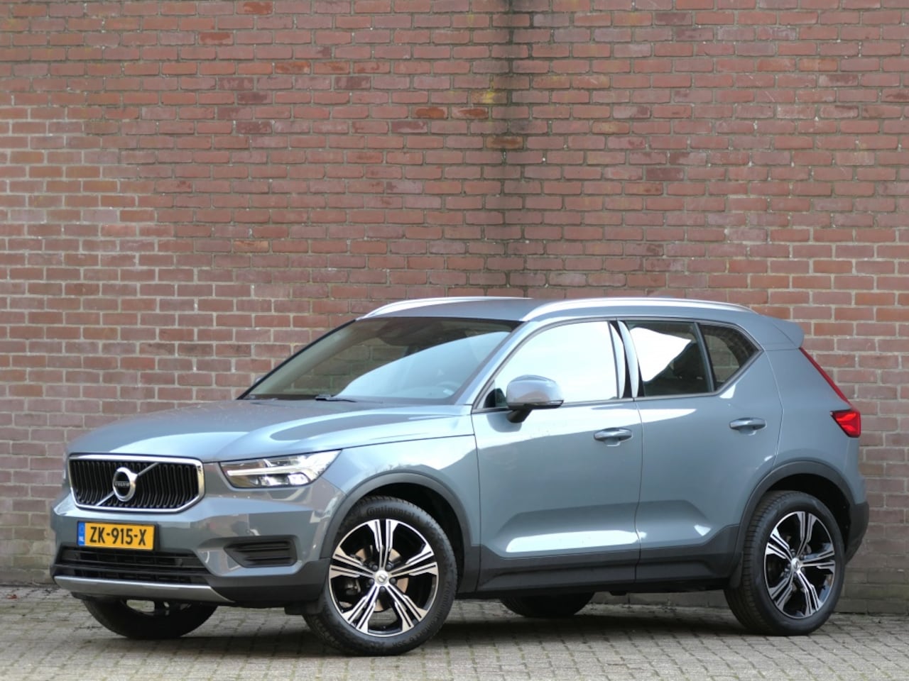 Volvo XC40 - 1.5 T3 AUT Momentum Pro 12MND garantie / Pilot assist / DAB+ / C - AutoWereld.nl