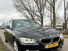 BMW 3-serie Touring - 320i Upgrade Edition