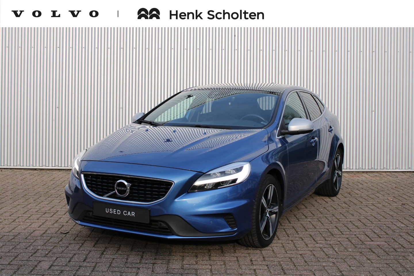 Volvo V40 - 1.5 T3 Polar+ Sport | Trekhaak | Panoramadak | Climate Control | Stoelverwarming | Parkeer - AutoWereld.nl