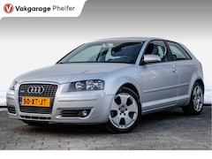 Audi A3 Sportback - 2.0 TFSI 200pk quattro Ambition Pro Line Sportstoelen/ Climate control/ 17" Lmv/ Cruise co