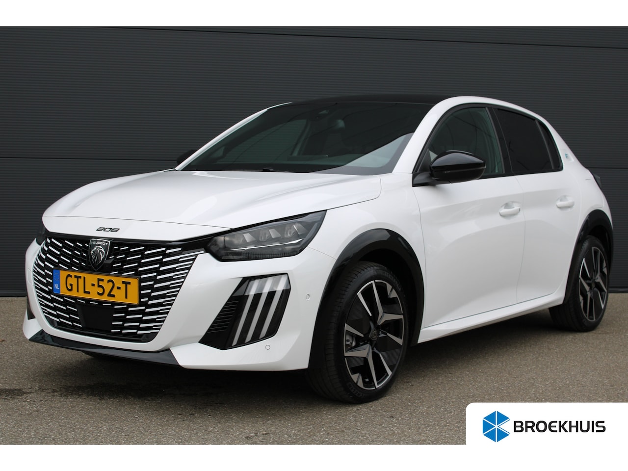 Peugeot e-208 - EV GT 50 kWh | Fase 3 laden | Navigatie | Alcantara | Massage | Adaptieve cruise | Black D - AutoWereld.nl