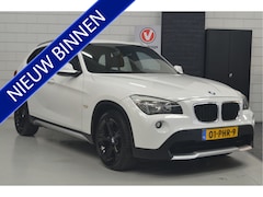 BMW X1 - sDrive18i Executive // CLIMA // NAVI // CRUISE // TREKHAAK // PDC //